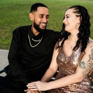 Meet your Posher, Kayla.